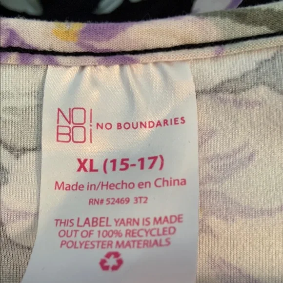 No Boundaries Purple and White Floral dress.
Runs small. - Picture 2 of 6